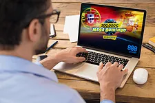 Mega Domingo da 888poker