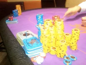 Weekly Turbo: Novo Comunicado do Full Tilt, Novo Team Online do PokerStars e Mais 102