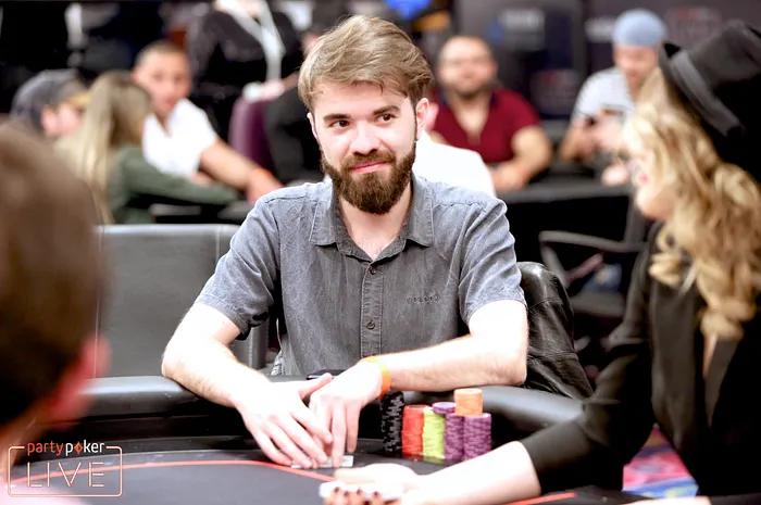 Merit Poker Classic: Alexandru Papazian Leads After Day 1B