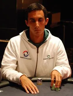 PokerNews Cup Main Event Dia 1b: Guto15 e Dperfeito Passaram ao Dia2 0001