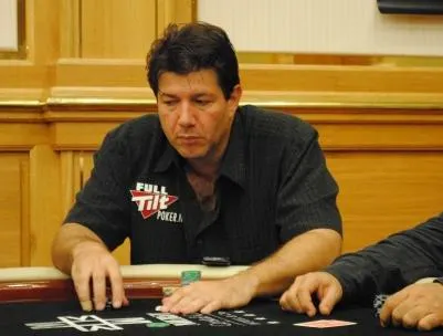 Full Tilt Poker Merit Cyprus Classic - High Roller : David Benyamine en tête du Jour 1 0001