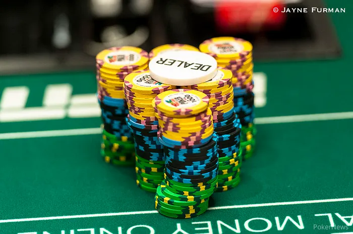 MTT Online : Overlay dans les tournois deepstacks