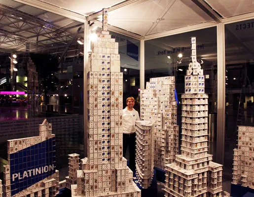 Bryan Berg, le maître incontesté des châteaux de cartes 105