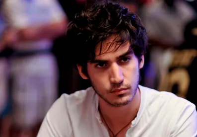 Poker High Stakes : Alexandre Luneau parmi les plus gros gagnants en novembre