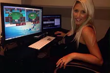 Anna "DuckRatMe" Duxbury grinding online