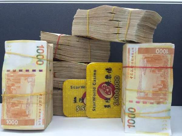 Brèves Poker : une passion, un brag, un résultat, un tour