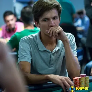 Sviatoslav Shturyn saca ventaja en el Día 1a de las MegaPokerSeries Barcelona 2015 0001