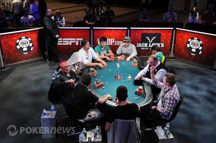 Main Event WSOP 2011 (Jour 6) : 57 rescapés dont Darcourt et Albertini 108