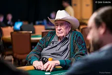 Doyle Brunson bash les November Nine sur Twitter