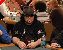 2008 WSOP Event #2 $1,500 NLHE, Day 1b: Bach Leads Record Field 0001