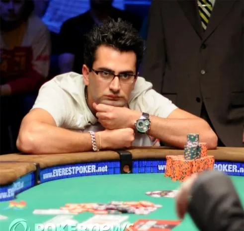 Antonio Esfandiari