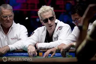 WSOP 2010 (Tournament Of Champions - Jour 2) : 17 joueurs font de la résistance 102