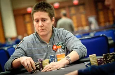 NAPT Mohegan Sun  Day 3 - Vanessa Selbst en route vers le doublé 0001