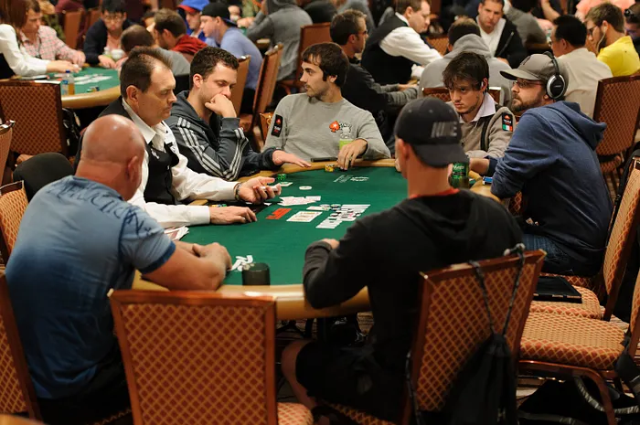 Should You Play Poker with Maniacs or Find Another Game?