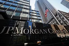 bwin.party Acquisition: JP Morgan and Barclays Put $650 Million Buyout Loan on Hold