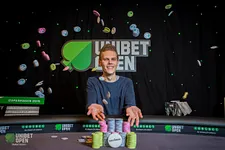 Theis Vad Hennebjerre