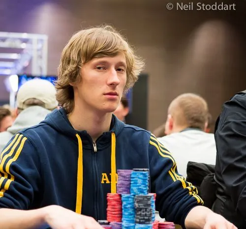 Joentausta Jumps muy por delante del campo para liderar el EPT Berlín Día 2 0001