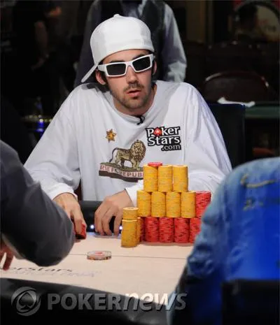 EPT Barcelone 2008 Live - La table finale en direct 0001