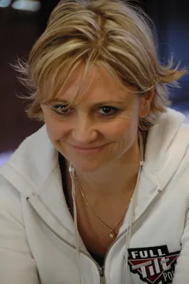 PokerNews Top 10: Jogadoras Com Melhores Prestações em Torneios 106