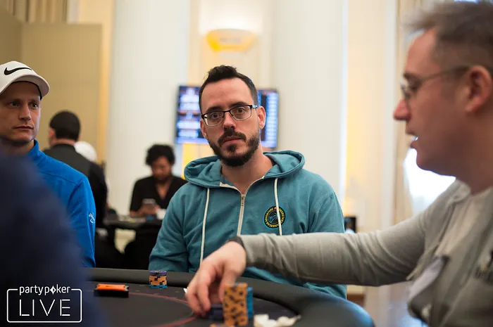 Cássio Kiles está no Dia 3 do partypoker MILLIONS World Bahamas ME