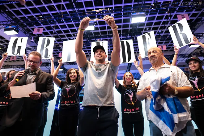 Michael Mizrachi Bracelet Ceremony