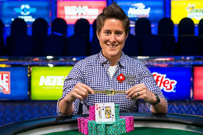 WSOP día 4: Vanessa Selbst se impone y entra en la historia 0001