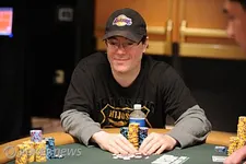Le champion du monde de poker 2006 Jamie Gold trouve un sponsor