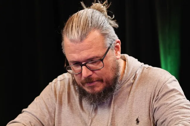 Ryan Burr - Hethe Berg