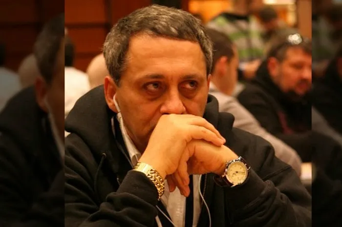 “Gut Feelings” in Poker -- What Do They Mean?