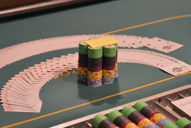 what is a straddle in poker