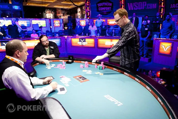 WSOP Week in Photos: Phil Ivey Gets Close (Twice), Phil Hellmuth Gets Twelve 116