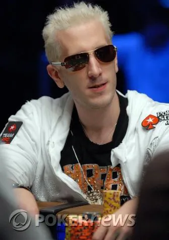 Resumo WCOOP: As Estrelas Atacam em Força 102