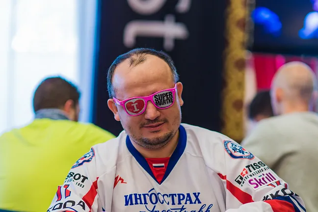 Andrey Lobzhanidze rocks a new pair of sunglasses