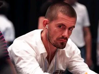 Pokerstars EPT Kiev 2009 - Jour 1B : le coup de la panne 0001