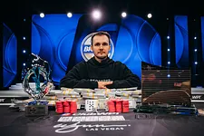 Mikita Badziakouski campeão do WPT One Drop