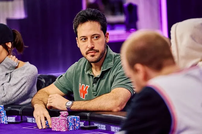 Adrian Mateos