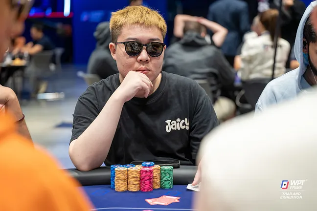 Jiajun Liu returns as the chip leader for Day 1b