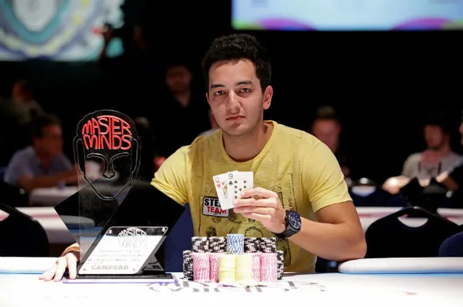 Gustavo "PIUlimeira" Goto