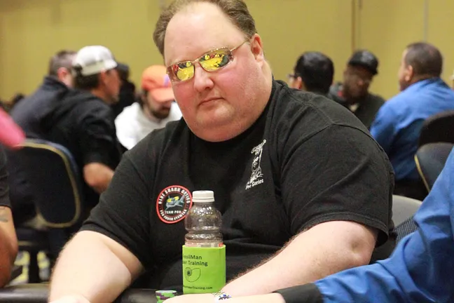 Greg Raymer has a huge stack late on Day 1b.