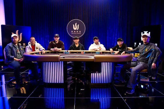 Mesa final do Evento #5 das Triton Poker SHR Series Jeju 2019