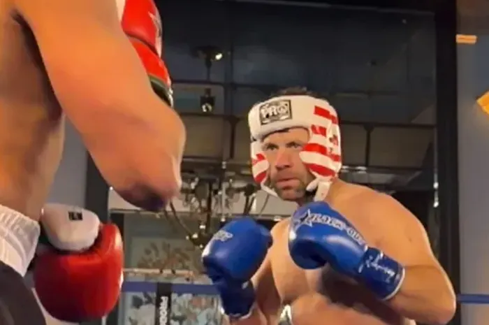 Jungleman Poker Boxing Match