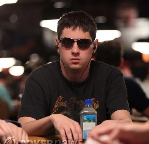World Poker Tour LA Poker Classic: Bubble Bursts and Newhouse Ends Day in the Top Spot 0001