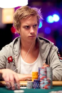 Ben "Ben86" Tollerene vs. Ben "Sauce123" Sulsky for Biggest Online Winner of 2012 103