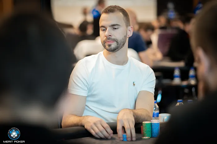 Renana Bruschi na Merit Poker Carmen Series