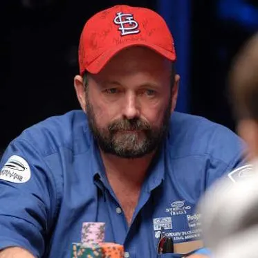 2008 WSOP $10,000 NLHE World Championship Day 6: Dennis Phillips Leads Final 27 0001