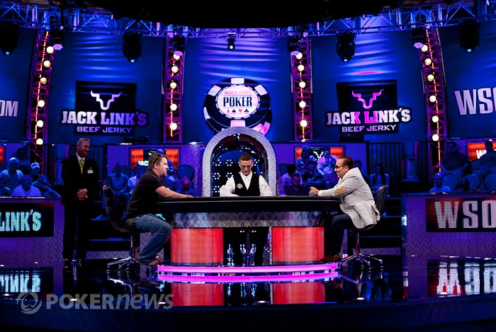 WSOP 2011 : Moneymaker s’impose (encore) contre Farha 105