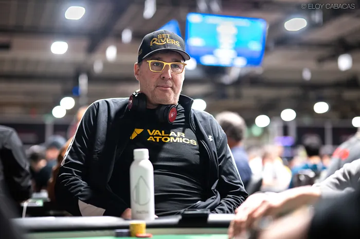 Hellmuth Makes Money in $10,000 Omaha Hi-Lo Championship