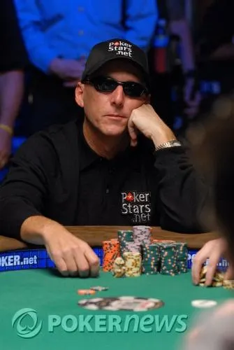 WSOP table finale 2009 - Antoine Saout joueur Everest Poker parmi  les 'November Nine' 111