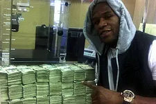 Super Bowl : Floyd Mayweather parie 13 millions sur la victoire de Denver