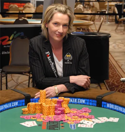 Perfil PokerNews – Katja Thater 0001